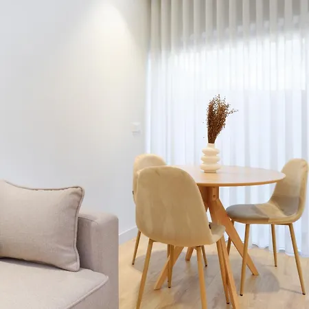 Unique Antas Park Apartment Porto